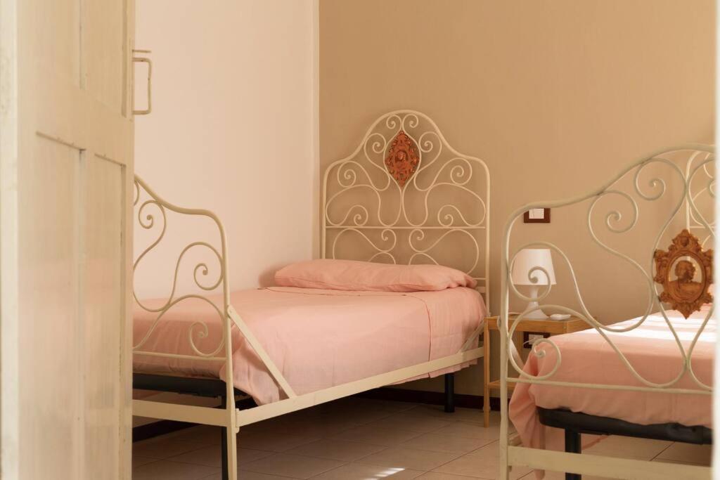 Maria'S Bed - Intero Alloggio Accogliente Dorno Exteriör bild